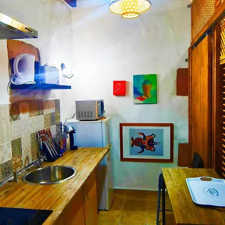 Lucia - El Pequeno Eden Apartamento
